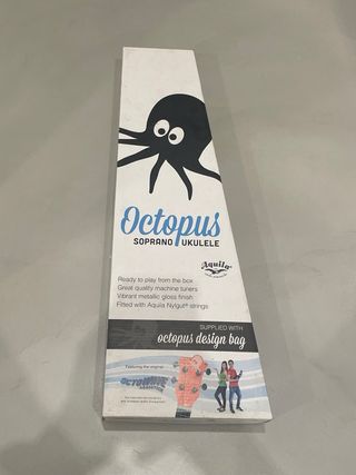 Ukelele Octopus con funda y accesorios