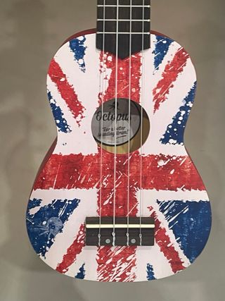 Ukelele Octopus con funda y accesorios