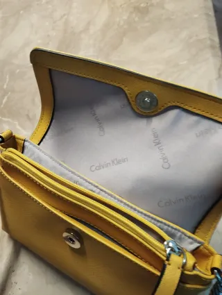 Bolso Calvin Klein Amarillo