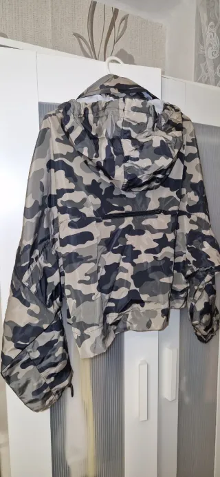 Conjunto chaqueta y pantalón corto