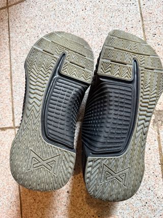 Nike Metcon 9 Originales Negro/Dorado