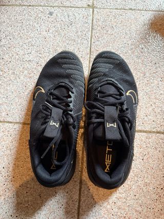 Nike Metcon 9 Originales Negro/Dorado