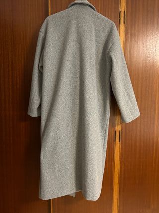 Abrigo gris sin usar Talla M/L