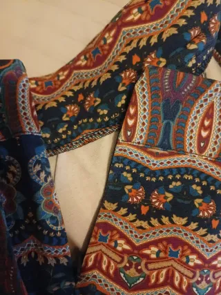 Falda corta estampada con bolsillos