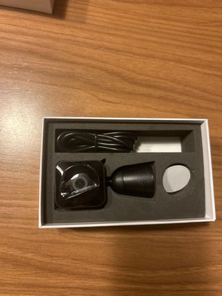 Cámara de vigilancia pequeña negra