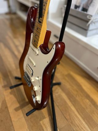Guitarra Fender Stratocaster American Standard HSS