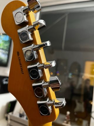 Guitarra Fender Stratocaster American Standard HSS