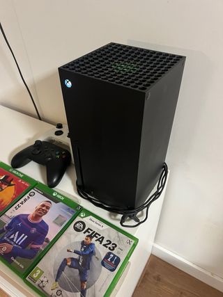 Xbox Series X 1TB + 2 Mandos (Batería) + 3 Juegos