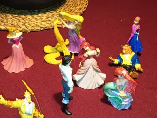 Colección Figuras Disney. DOS de regalo prin, repe