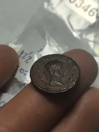 Moneda Romana Follis Constantino II