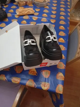 Zapatos Catwalk Negros Talla 39