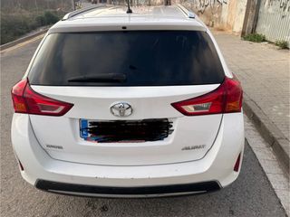 Toyota Auris 2014