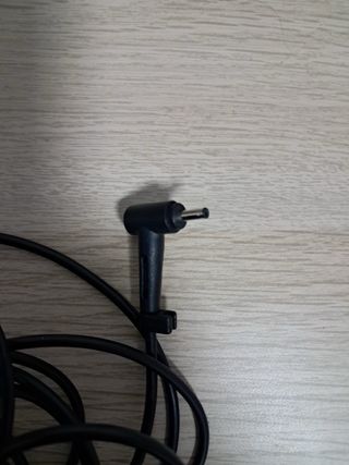 Cargador Asus Original Punta Fina