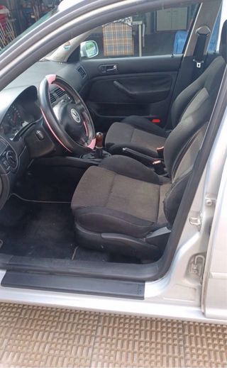 Volkswagen Bora 2000