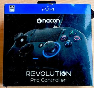 Mando Nacon Revolution Pro Controller PS4