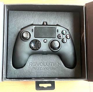Mando Nacon Revolution Pro Controller PS4