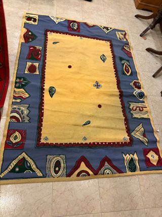 Alfombra de pasillo geométrica