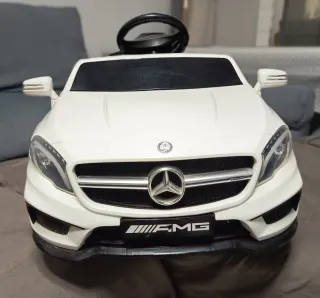 Coche eléctrico Mercedes Benz AMG Blanco
