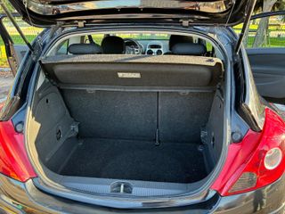 Opel Corsa 2007 1.2 gasolina 3 puertas