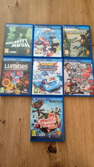 Lote 7 Giochi PS Vita: Gravity Rush, Uncharted..