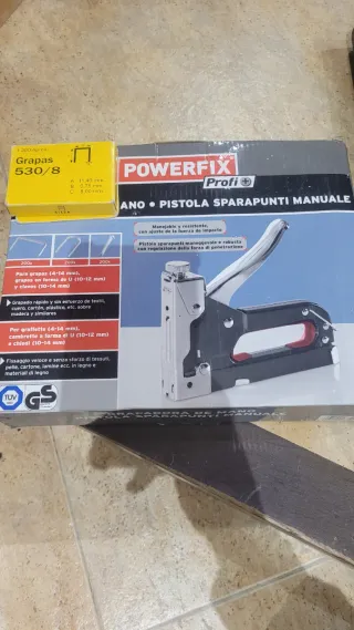 Grapadora manual Powerfix Profi