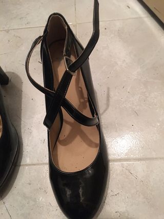 Zapatos Mary Jane Negros Charol