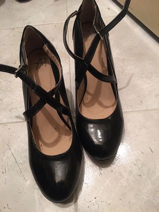 Zapatos Mary Jane Negros Charol