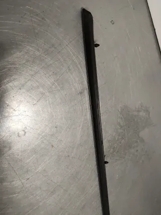 MOLDURA ALETA IZQUIERDA MERCEDES W123