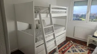 Litera triple de madera blanca