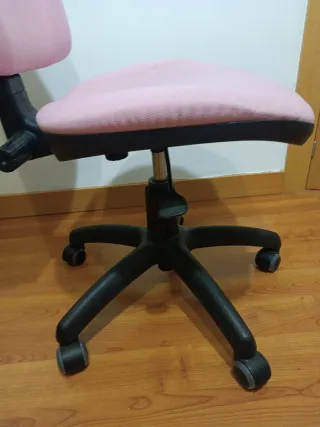 Silla de oficina rosa