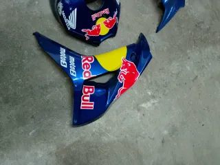 Carenado CBR1000RR 2005 Red Bull Honda