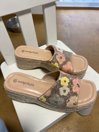 Lote de zapatos de la talla 40.