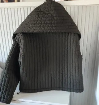 Chaqueta acolchada verde oliva