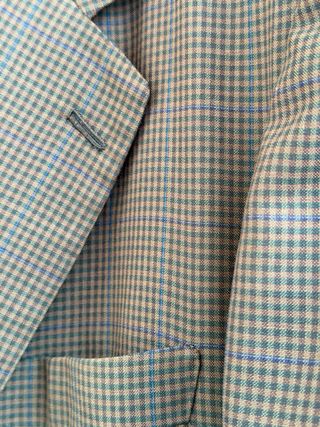 Americana Climent Barcelona de corte clásico.