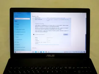Ordenador portátil ASUS F551M