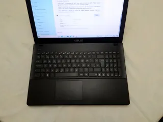 Ordenador portátil ASUS F551M