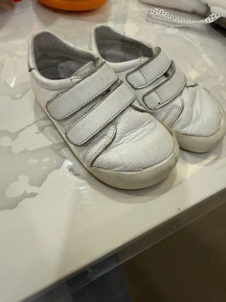 Zapatillas bebé talla 22 blanditas