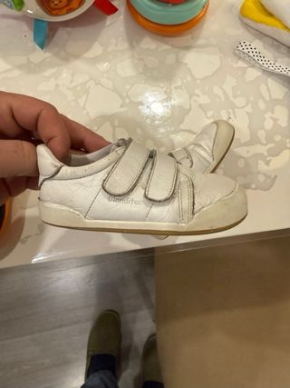 Zapatillas bebé talla 22 blanditas