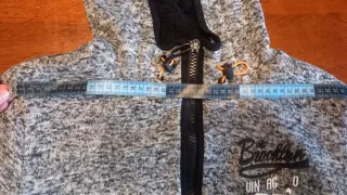 Felpa con cappuccio uomo