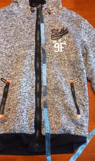 Felpa con cappuccio uomo