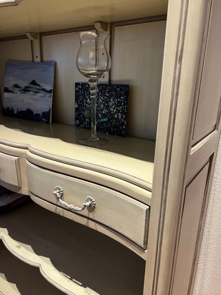 Librería de madera estilo clásico