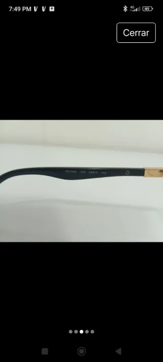 Gafas graduadas negras y doradas