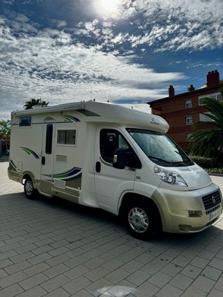 Autocaravana Perfilada 60.000km. Largo 6,25mts.