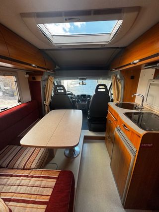 Autocaravana Perfilada 60.000km. Largo 6,25mts.