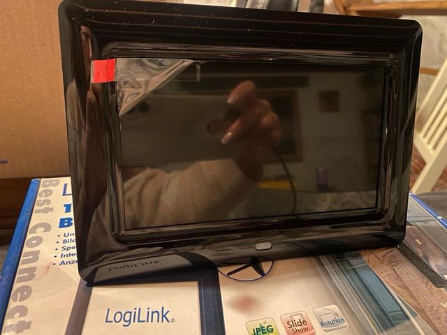 Marco Digital LogiLink 7”