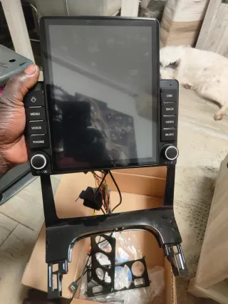 Radio Coche Peugeot 3008