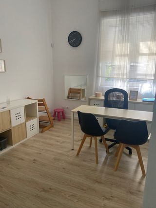 Mobiliario despacho sanitarios