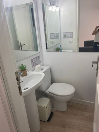 Mobiliario despacho sanitarios