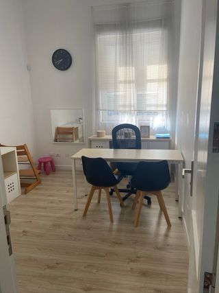 Mobiliario despacho sanitarios