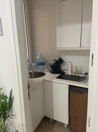 Mobiliario despacho sanitarios